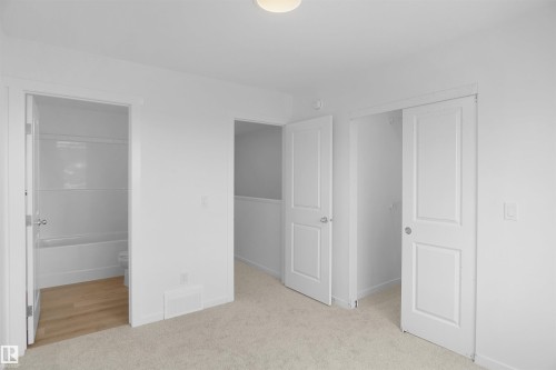 1429 9 Street, Edmonton, AB - Indoor Photo Showing Other Room