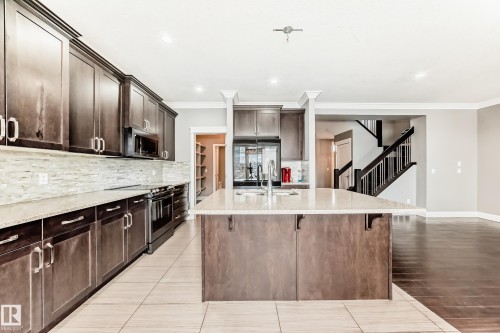17931 78 Street, Edmonton, AB - Indoor Photo Showing Kitchen With Double Sink With Upgraded Kitchen