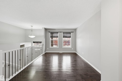 4033 Orchards Drive, Edmonton, AB - Indoor Photo Showing Other Room
