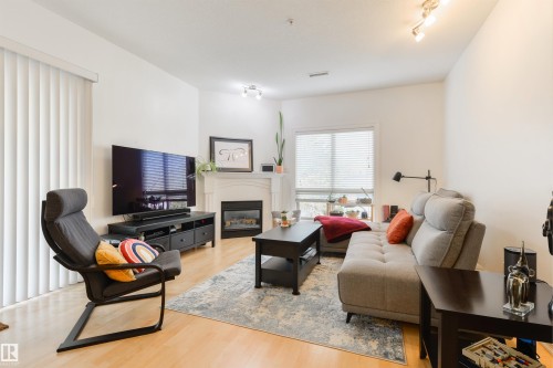 304 10630 78 Avenue  Edmonton, AB T6E 1P5