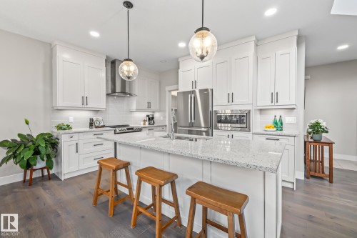 1759 Tanager Close, Edmonton, AB - Indoor Photo Showing Kitchen With Double Sink With Upgraded Kitchen