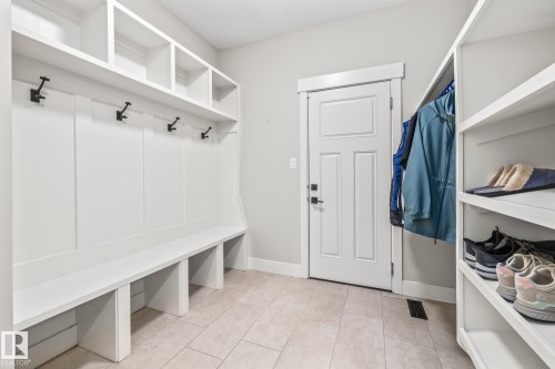 1759 Tanager Close, Edmonton, AB - Indoor
