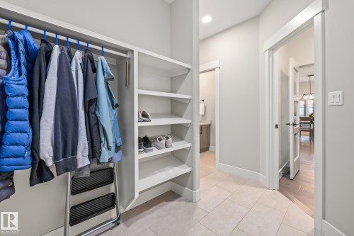 1759 Tanager Close, Edmonton, AB - Indoor With Storage