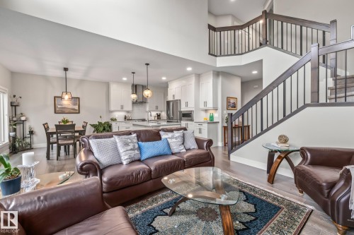 1759 Tanager Close, Edmonton, AB - Indoor Photo Showing Living Room
