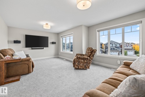 1759 Tanager Close, Edmonton, AB - Indoor Photo Showing Living Room