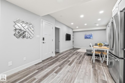 1759 Tanager Close, Edmonton, AB - Indoor