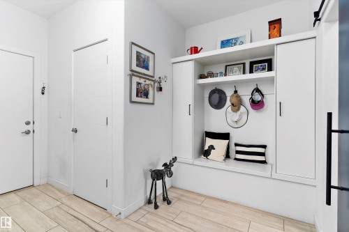 1756 Tanager Close, Edmonton, AB - Indoor Photo Showing Other Room