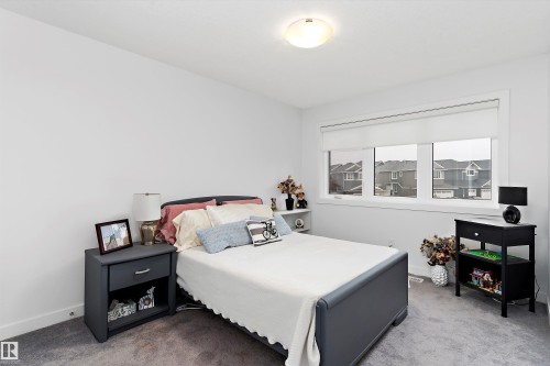 1756 Tanager Close, Edmonton, AB - Indoor Photo Showing Bedroom