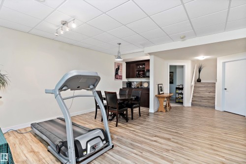 1756 Tanager Close, Edmonton, AB - Indoor Photo Showing Gym Room