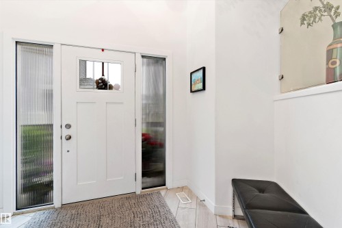 1756 Tanager Close, Edmonton, AB - Indoor Photo Showing Other Room