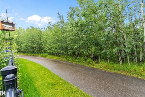 1756 Tanager Close, Edmonton, AB - Outdoor