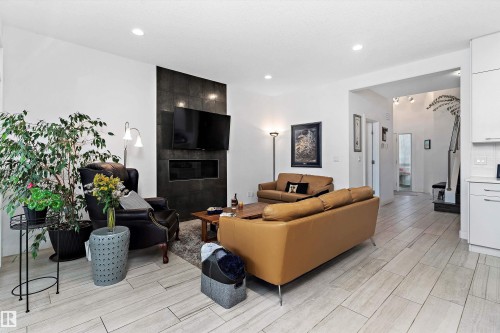 1756 Tanager Close, Edmonton, AB - Indoor Photo Showing Living Room With Fireplace