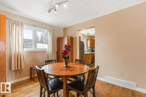 3959 55 Street, Edmonton, AB - Indoor Photo Showing Dining Room