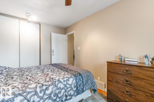 3959 55 Street, Edmonton, AB - Indoor Photo Showing Bedroom