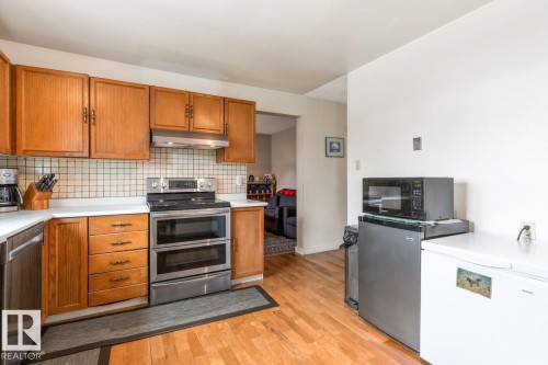 3959 55 Street, Edmonton, AB - Indoor Photo Showing Kitchen