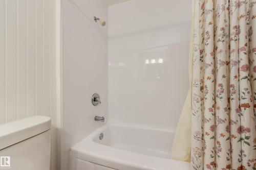 51 Glenmore Crescent, St. Albert, AB - Indoor Photo Showing Bathroom