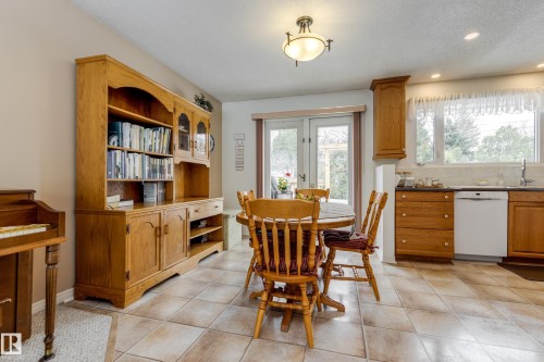 51 Glenmore Crescent, St. Albert, AB - Indoor Photo Showing Dining Room