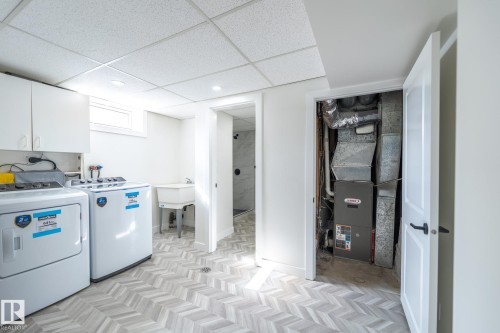 16131 109A Avenue, Edmonton, AB - Indoor Photo Showing Laundry Room