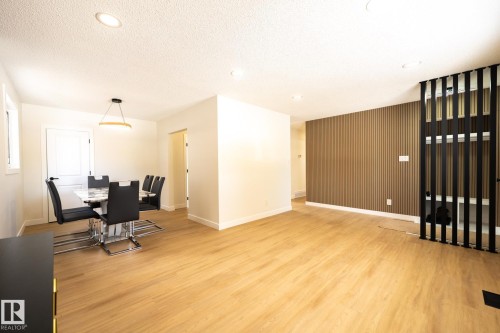 16131 109A Avenue, Edmonton, AB - Indoor