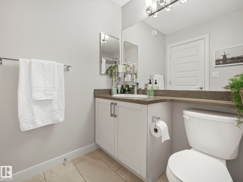 2604 Coughlan Road, Edmonton, AB - Indoor Photo Showing Bathroom