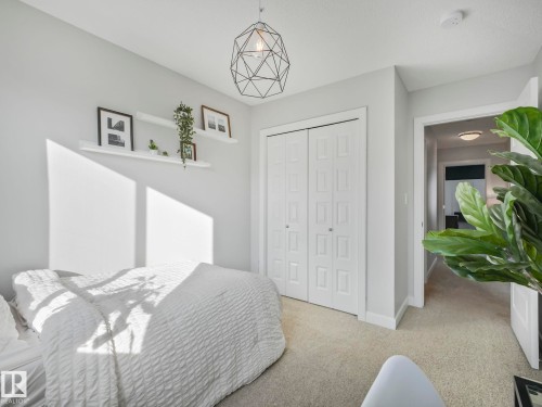 2604 Coughlan Road, Edmonton, AB - Indoor Photo Showing Bedroom