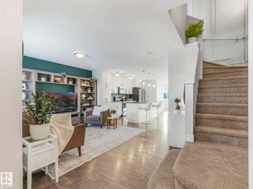 2604 Coughlan Road, Edmonton, AB - Indoor