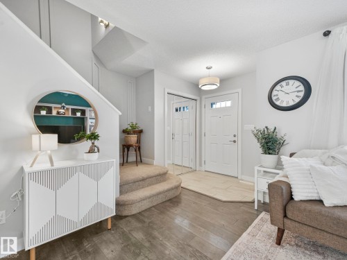 2604 Coughlan Road, Edmonton, AB - Indoor