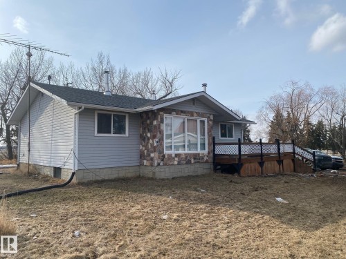 242028 TWP ROAD 452  Rural Wetaskiwin County, AB T9A 1X1