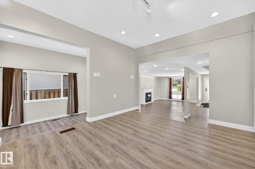 10519 140 Street, Edmonton, AB - Indoor Photo Showing Other Room