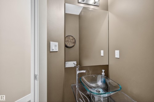 520 Stewart Crescent, Edmonton, AB - Indoor