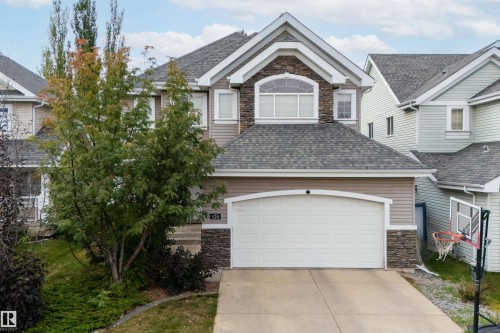 520 Stewart Crescent, Edmonton, AB - Outdoor