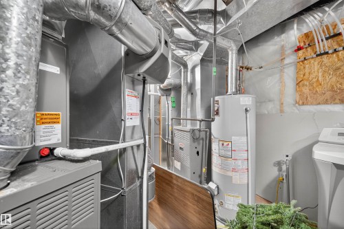 520 Stewart Crescent, Edmonton, AB - Indoor Photo Showing Basement