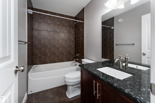 149 Sutton Close, Sherwood Park, AB - Indoor Photo Showing Bathroom