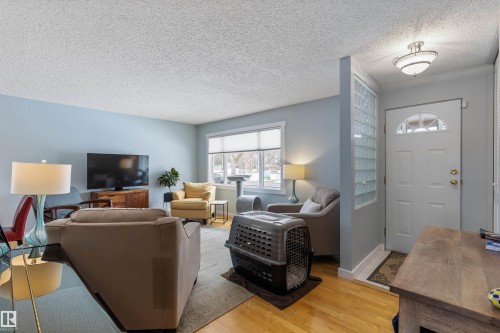 49 St Vital Avenue, St. Albert, AB - Indoor Photo Showing Living Room
