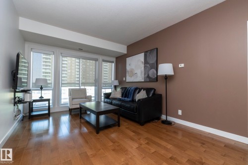 707 10055 118 Street, Edmonton, AB - Indoor Photo Showing Living Room