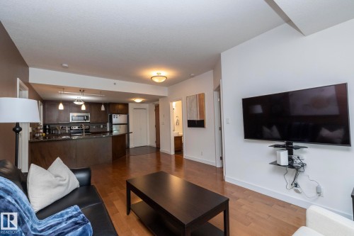 707 10055 118 Street, Edmonton, AB - Indoor Photo Showing Living Room
