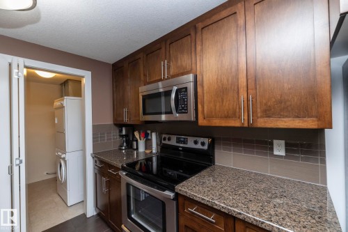 707 10055 118 Street, Edmonton, AB - Indoor Photo Showing Kitchen