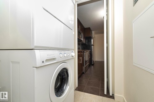 707 10055 118 Street, Edmonton, AB - Indoor Photo Showing Laundry Room