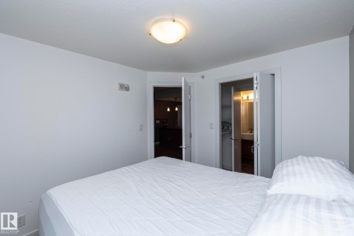 707 10055 118 Street, Edmonton, AB - Indoor Photo Showing Bedroom