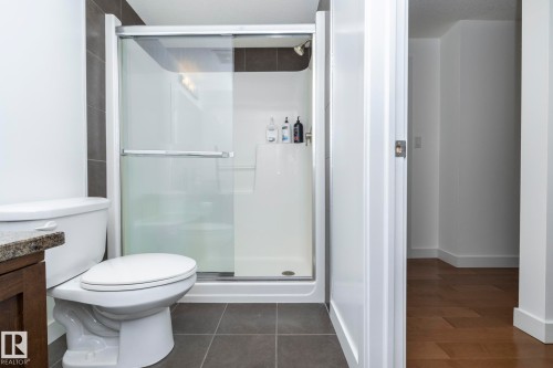 707 10055 118 Street, Edmonton, AB - Indoor Photo Showing Bathroom