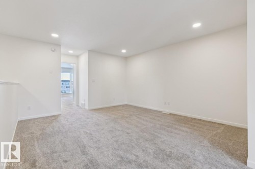 432 30 Street, Edmonton, AB - Indoor Photo Showing Other Room