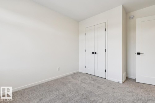 432 30 Street, Edmonton, AB - Indoor Photo Showing Other Room