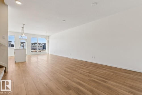 432 30 Street, Edmonton, AB - Indoor Photo Showing Other Room