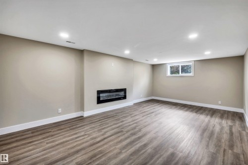 12904 95A Street, Edmonton, AB - Indoor