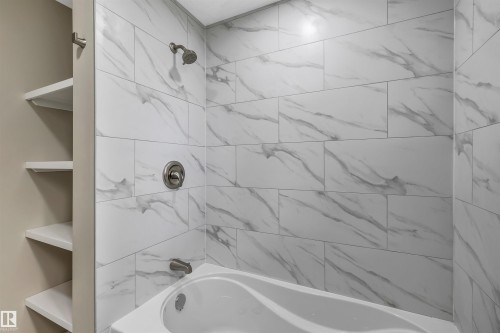 12904 95A Street, Edmonton, AB - Indoor Photo Showing Bathroom