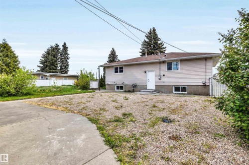 12904 95A Street, Edmonton, AB - Outdoor