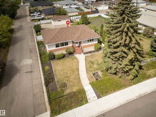 12904 95A Street, Edmonton, AB - Outdoor