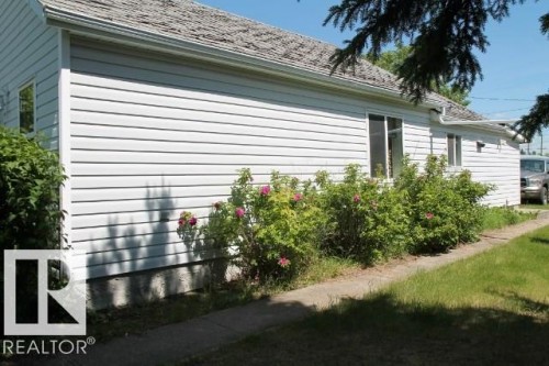 4909 51 Street, Elk Point, AB - Outdoor