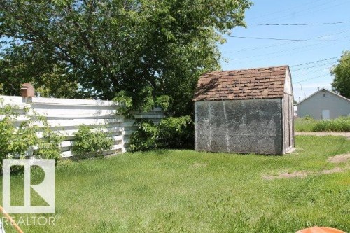 4909 51 Street, Elk Point, AB - Outdoor