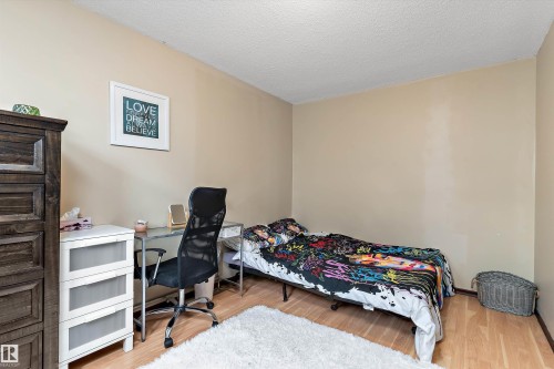 12914 69 Street, Edmonton, AB - Indoor Photo Showing Bedroom